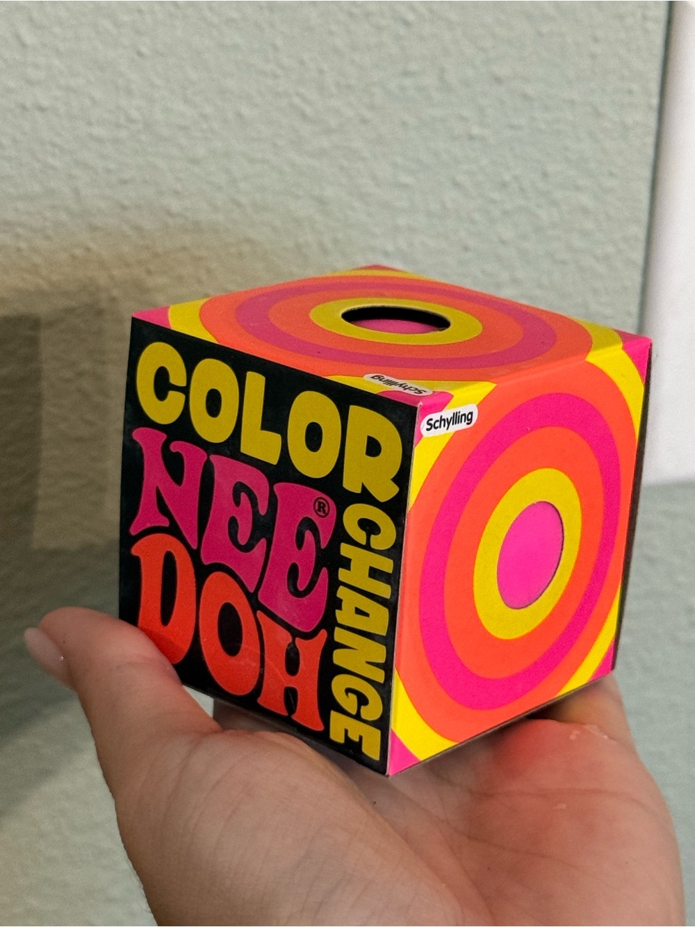 Needoh Color Changing Ball - PINK - Picture 2 of 3